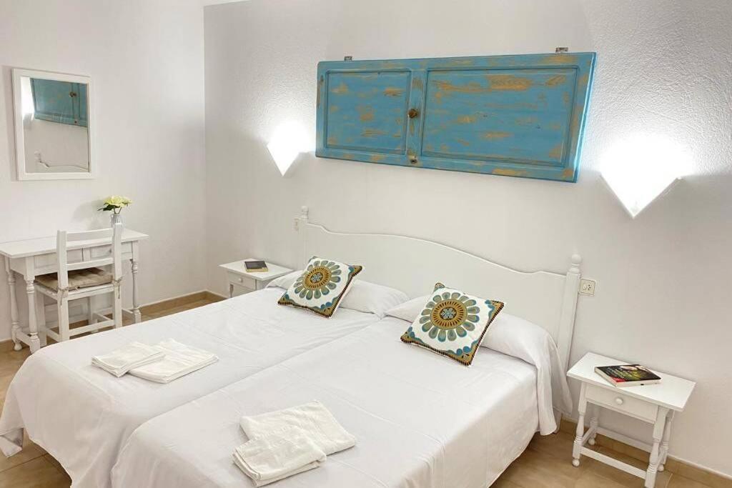 Appartamento Puertas Al Mar Cala'N Blanes  Esterno foto